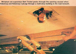 Illustration for article titled Behind-the-scenes RoboCop photos show off the goofier side of dystopian Detroit